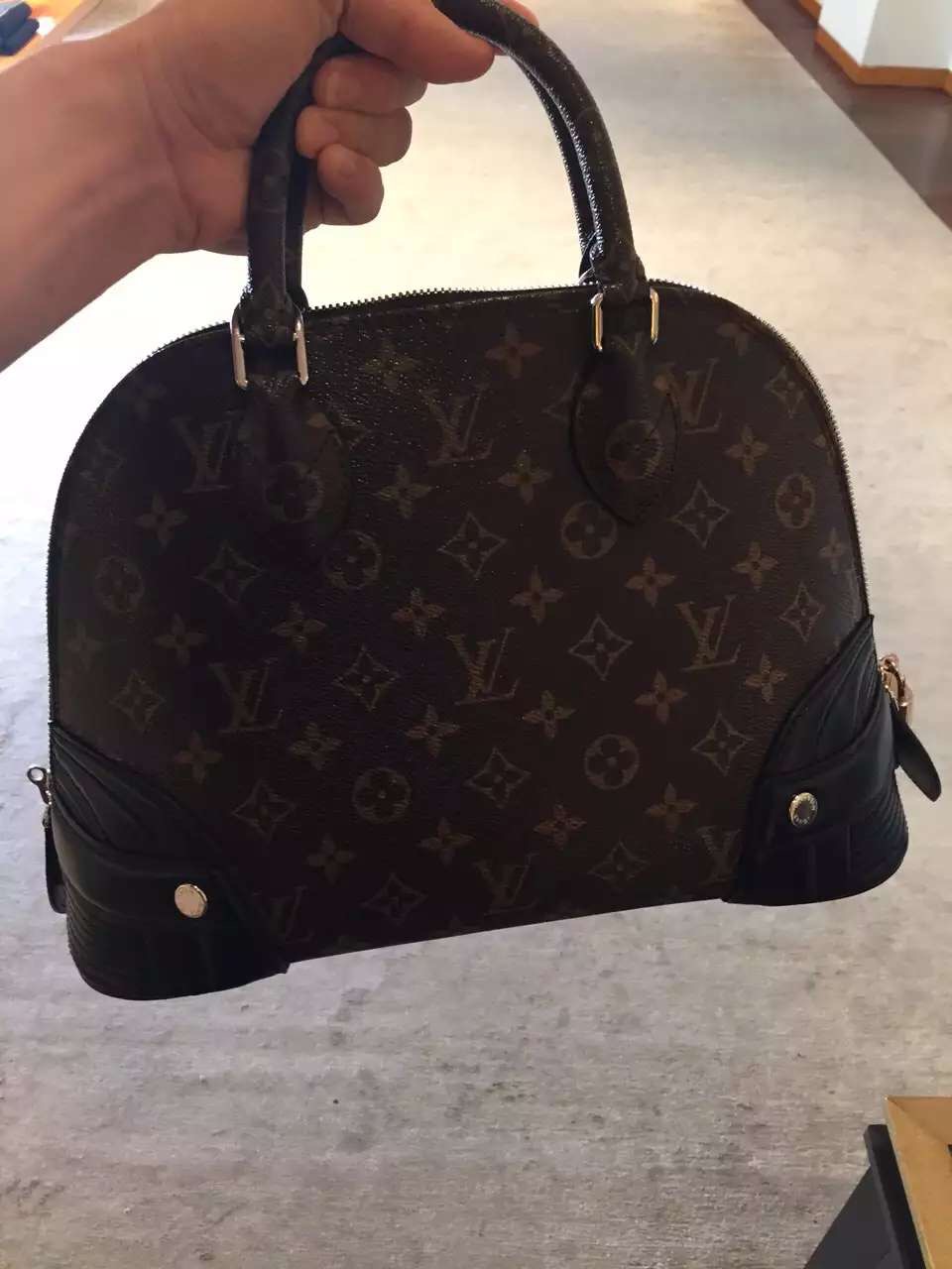 Louis Vuitton Monogram Alma Pm Bag M50480 Noir